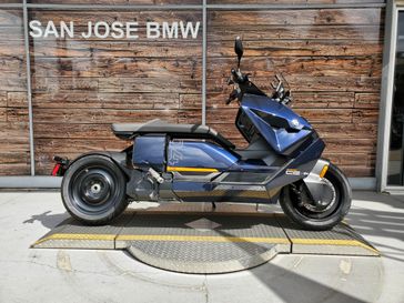2025 BMW CE 04