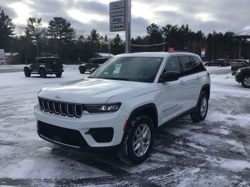 Used 2024 Jeep Grand Cherokee Laredo X