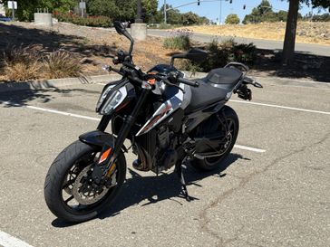 2024 KTM 790 DUKE