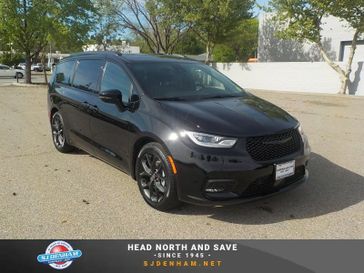 2026 Chrysler Pacifica Limited S