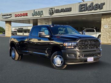 2024 RAM 3500 Tradesman Crew Cab 4x4 8' Box