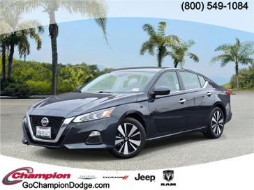 Used 2022 Nissan Altima 2.5 SV Sedan