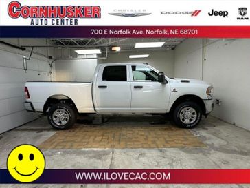 2024 RAM 3500 Tradesman Crew Cab 4x4 6'4' Box