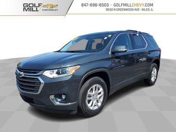 2021 Chevrolet Traverse LT Cloth in a Graphite Metallic exterior color and Jet Blackinterior. Glenview Luxury Imports 847-904-1233 glenviewluxuryimports.com 
