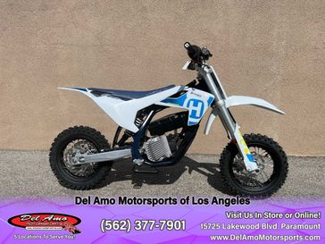 2024 HUSQVARNA EE 3  in a WHITE exterior color. Del Amo Motorsports of Los Angeles (562) 262-9181 delamomotorsports.com 