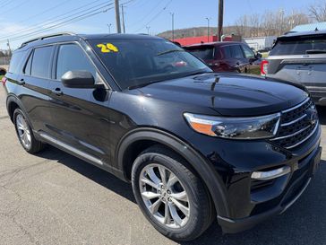 Used 2024 Ford Explorer Xlt