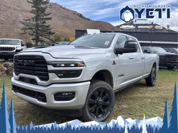 New 2026 RAM 2500 Laramie Crew Cab 4x4 8' Box