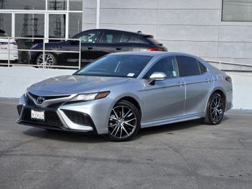 Used 2024 Toyota Camry SE Auto (Natl)