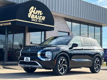 Used 2024 Mitsubishi Outlander SE