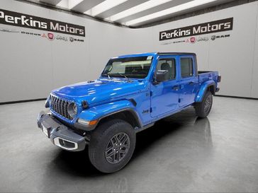 New 2026 Jeep Gladiator Sport S 4x4