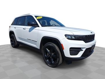 Used 2023 Jeep Grand Cherokee Altitude 4x4