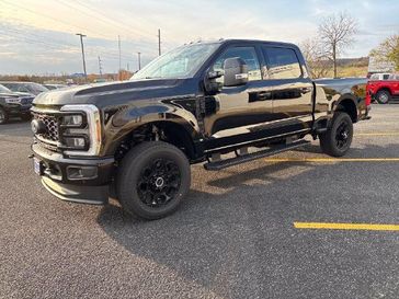 New 2027 Ford F-250SD Lariat