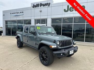 2025 Jeep Gladiator Nighthawk 4x4