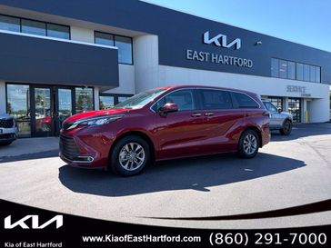 Used 2024 Toyota Sienna XLE