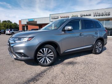 2020 Mitsubishi Outlander  in a Silver exterior color. Weeks Chrysler - Jeep Dodge 618-603-2267 weekschryslerjeep.com 