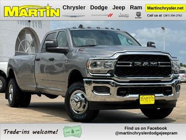 2024 RAM 3500 Tradesman Crew Cab 4x4 8' Box