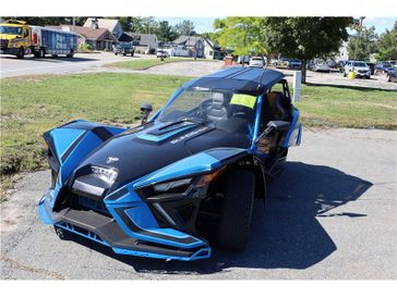 Used 2018 Polaris SLINGSHOT SLR 