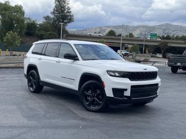 Used 2023 Jeep Grand Cherokee L Altitude 4x4