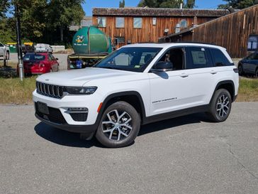 New 2025 Jeep Grand Cherokee Limited 4x4
