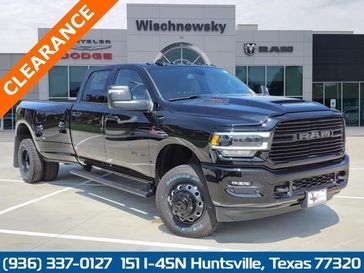 2024 RAM 3500 Laramie Crew Cab 4x4 8' Box