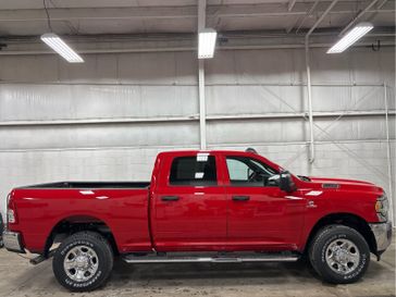 2024 RAM 2500 Tradesman Crew Cab 4x4 6'4' Box