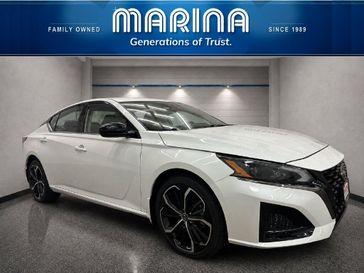 Used 2024 Nissan Altima 2.5 SR