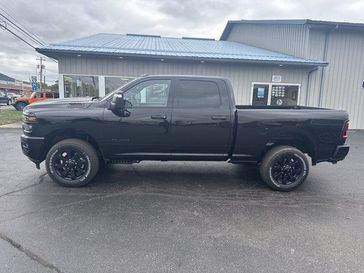 New 2026 RAM 2500 Big Horn Crew Cab 4x4 6'4' Box