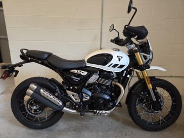 2026 Triumph Scrambler 400 XC 