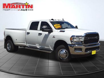 2024 RAM 3500 Tradesman Crew Cab 4x4 8' Box