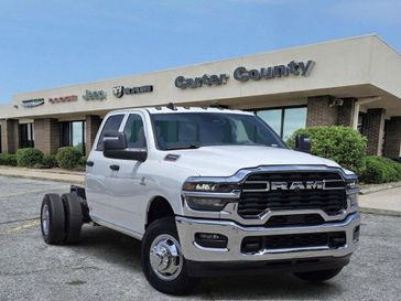 New 2026 RAM 3500 Tradesman Crew Cab Chassis 4x4 60' Ca