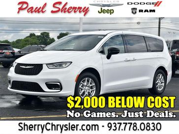 New 2025 Chrysler Pacifica Select Bright White Clear Coat
