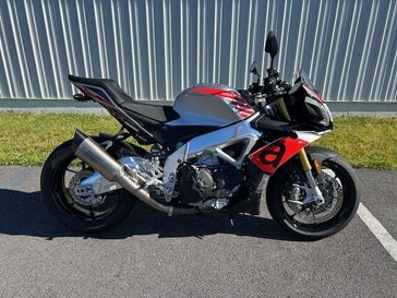 2018 Aprilia Tuono V4 1100 RR 