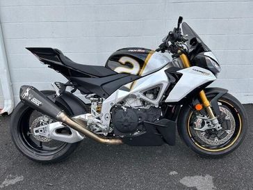 2024 Aprilia Tuono V4 Factory Edition 