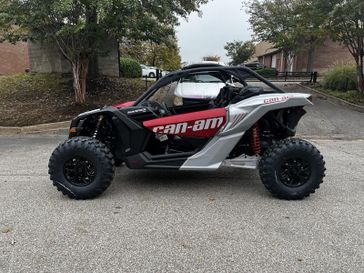 2025 CAN-AM MAVERICK X3 DS TURBO FIERY RED AND HYPER SILVER 