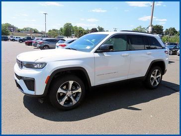 New 2026 Jeep Grand Cherokee Limited
