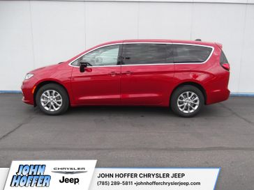 2024 Chrysler Pacifica Touring L Awd