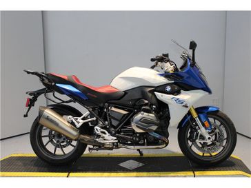 2016 BMW R 1200 RS in a Blue White exterior color. Greater Boston Motorsports 781-583-1799 pixelmotiondemo.com 