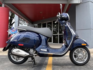2027 Vespa GTS 310