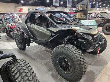NEW 2026 CAN-AM MAVERICK R X RC WITH SMARTSHOX 999T DCT 