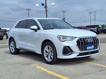 2023 Audi Q3 S line Premium Plus