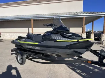 NEW 2026 SEADOO EXPLORER PRO 230 WITH SOUND SYSTEM 