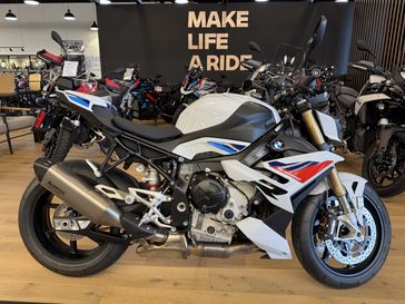2026 BMW S 1000 R