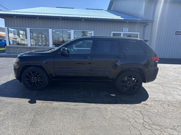 Used 2020 Jeep Grand Cherokee Altitude