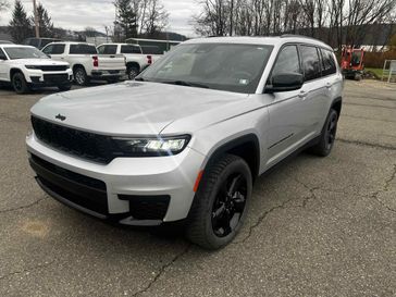 Used 2023 Jeep Grand Cherokee L Altitude