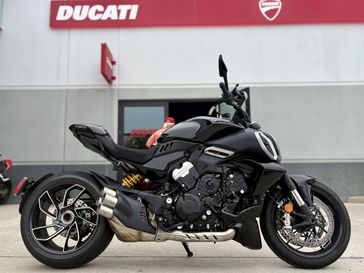 Used 2023 Ducati DIAVEL V4 