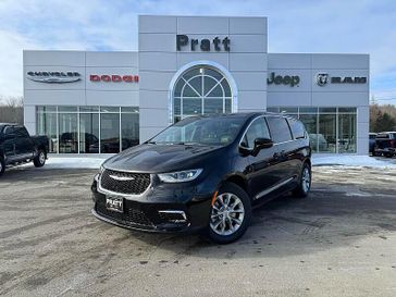2025 Chrysler Pacifica Select Awd