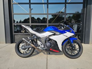 Used 2019 Suzuki GSX250RZA 