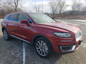 2019 Lincoln Nautilus Select