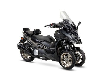 2023 Kymco CV3  in a Flat Silver exterior color. Greater Boston Motorsports 781-583-1799 pixelmotiondemo.com 