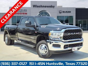 2024 RAM 3500 Big Horn Crew Cab 4x4 8' Box in a Diamond Black Crystal Pearl Coat exterior color and Diesel Gray/Blackinterior. Wischnewsky Dodge 936-755-5310 wischnewskydodge.com 